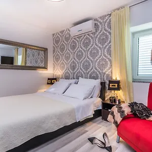  Apartment Marina Kroatien